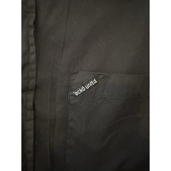 Eckō Unltd. Black Button Down Men’s Short Sleeve Graphic Shirt Size L - Picture 4 of 10